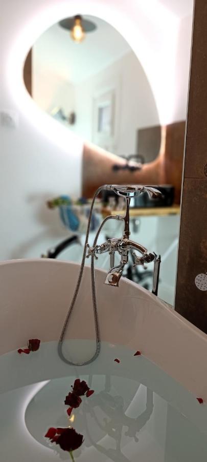Le Marechal Duplex - Appartement Avec Jacuzzi - Caen Hyper Centre エクステリア 写真